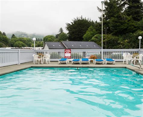 Pet Friendly Hotels in Brookings, OR